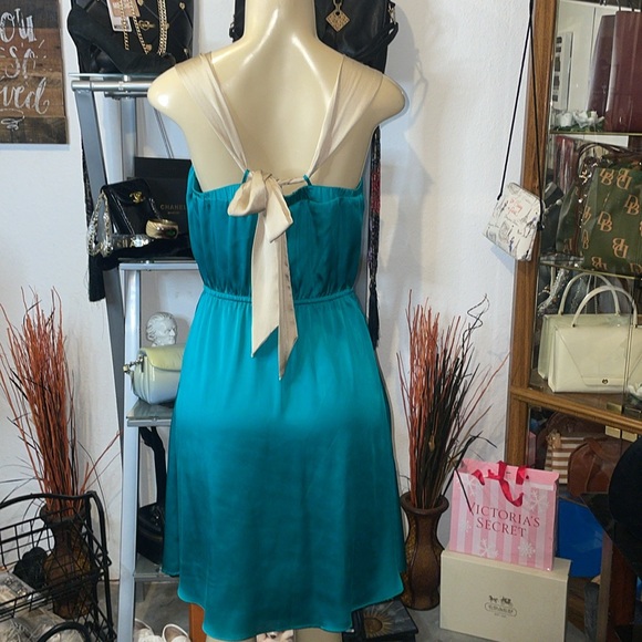 ⭐️You will get 2 great used condition dresses size 3 & small - Picture 13 of 14